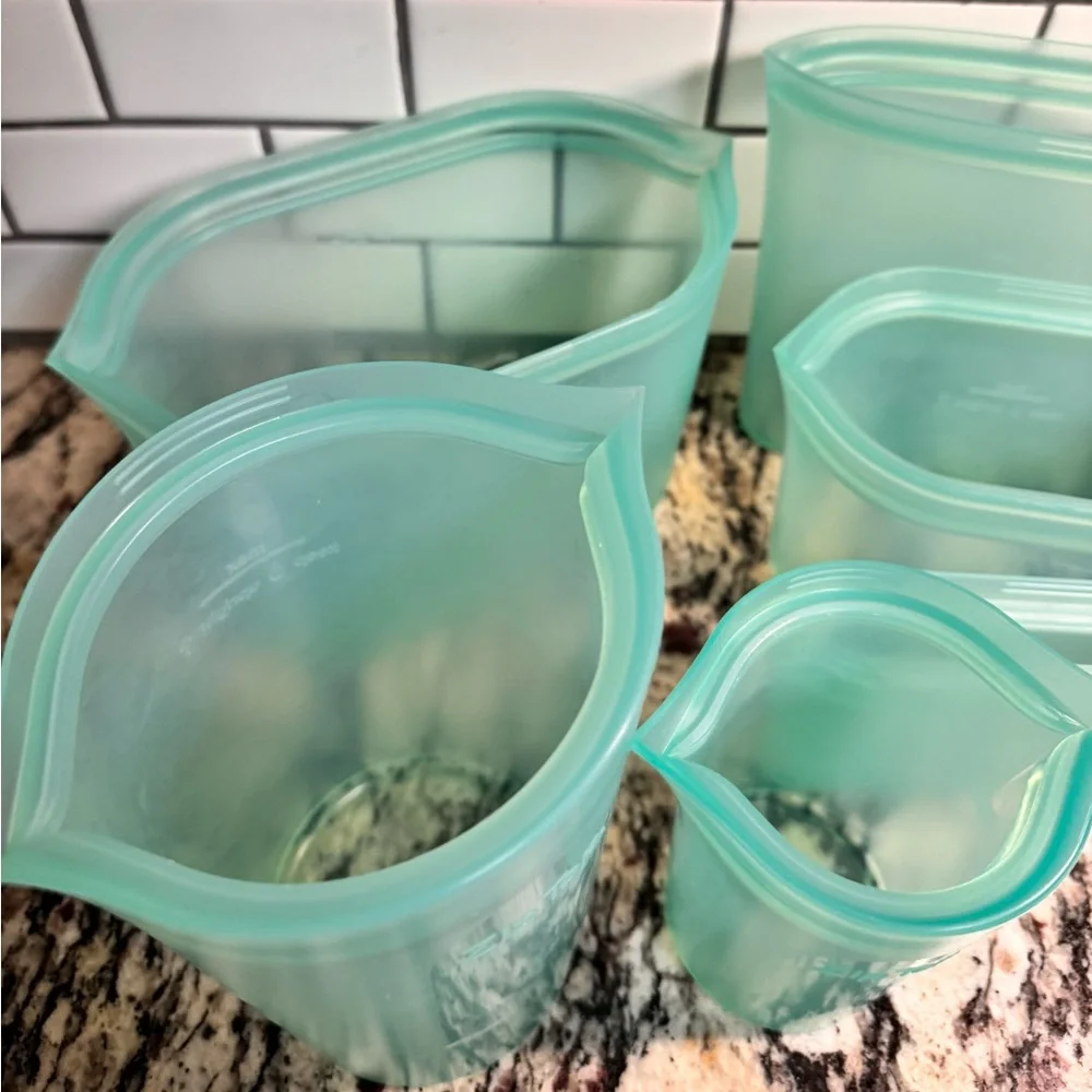 Zip Top Teal Reusable Silicone containers - 6 piece Set - Picture 3 of 8